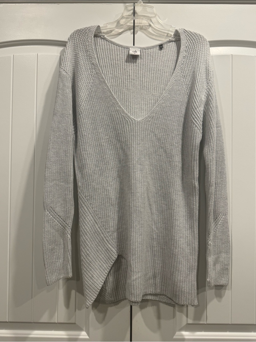 CAbi Gray V-Neck Longline Knit Tunic - Picture 2 of 7